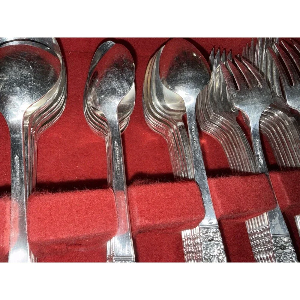 VTG Community Silverplate Flatware Set Oneida Chest Rogers Ladle